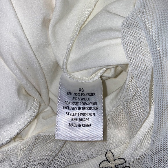 NWT SADIE & SAGE WHITE BODY SUIT WITH LACE SLEEVES - Picture 6 of 6